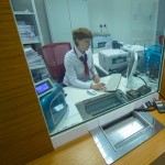 Специалист кассового отдела банка